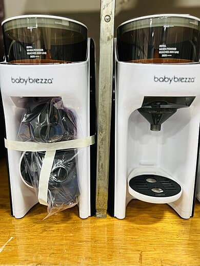 Baby Breeza Formula Dispenser